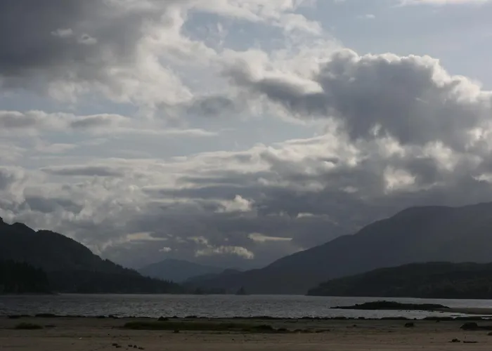 Glentruim Homestay B&B And Glamping Pods
